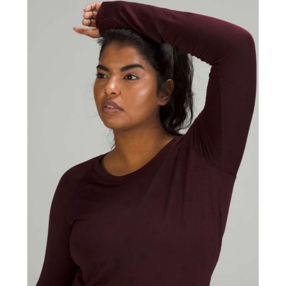Lululemon Swiftly Tech Long Sleeve Shirt 2.0 Size 2 Logo Yogo Pop Cassis Black